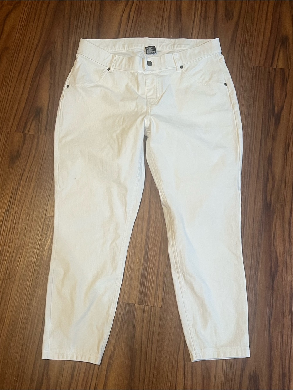 HUE White Ankle Crop Stretch Jeans